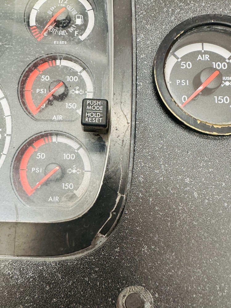 Freightliner Instrument Cluster