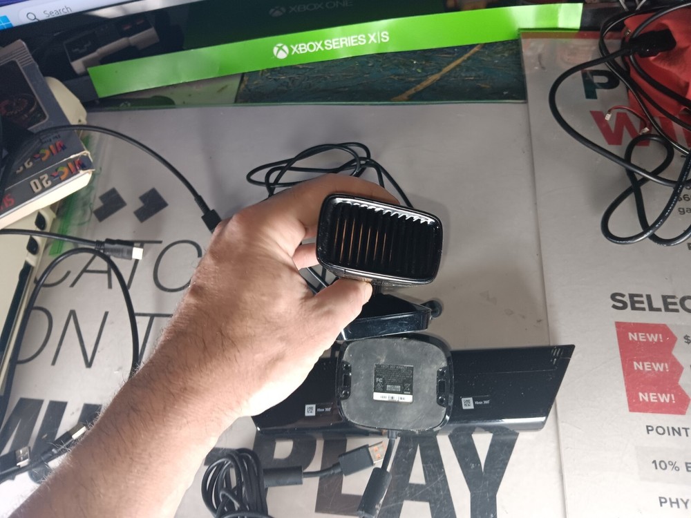 Microsoft XBOX 360 Original Kinect Sensor Bar Camera x 2-Untested-PARTS-READ ALL