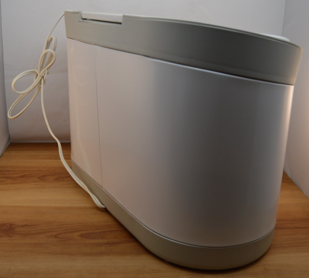 Brookstone Towel Spa - Towel Warmer TSK-5202MM White 