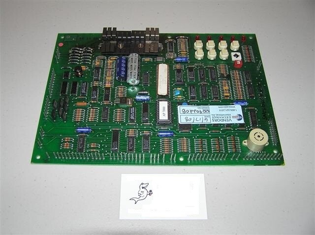 (AP) AUTOMATIC PRODUCTS SNACK MACHINE 6600 / 7600 CONTROL BOARD / Will Buy Core!