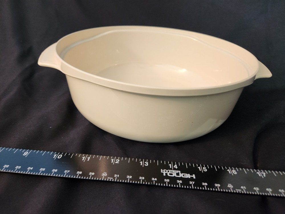 Tupperware 1 3/4 Qt Microwave Cookware Stackable Round Almond 2210A-1 Replacemen