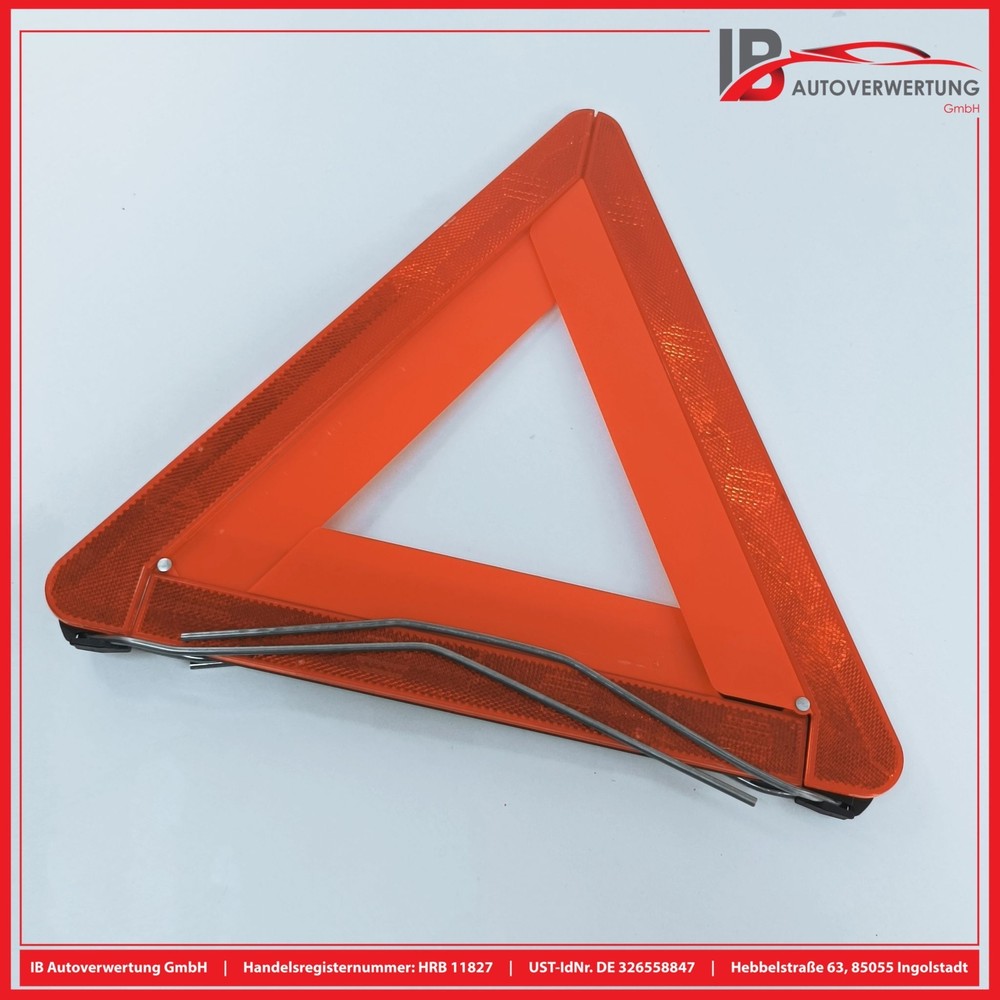 VOLVO V50 (MW) 2.4 warning triangle breakdown triangle GENUINE