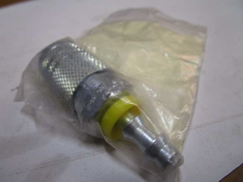 1/4" Industrial Interchange x 1/4" Hose Steel Coupler