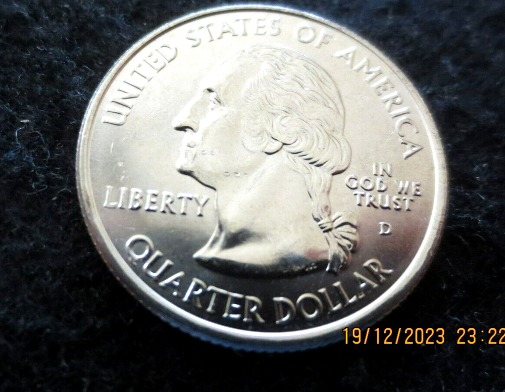 **(1)**UTAH***STATEHOOD***UNCIRCULATED***MINT QUARTER***FROM A MINT ROLL