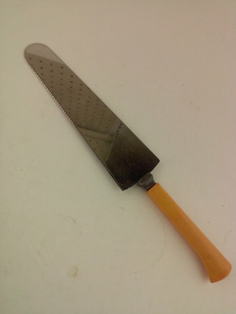 Cake Cutter Butter Cream Spreader Icing Spatula Flat Knife Yellow Handle 10 in.
