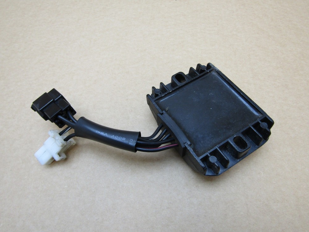 Mutt Fat Sabbath 125 2022 628 miles regulator rectifier (12082)