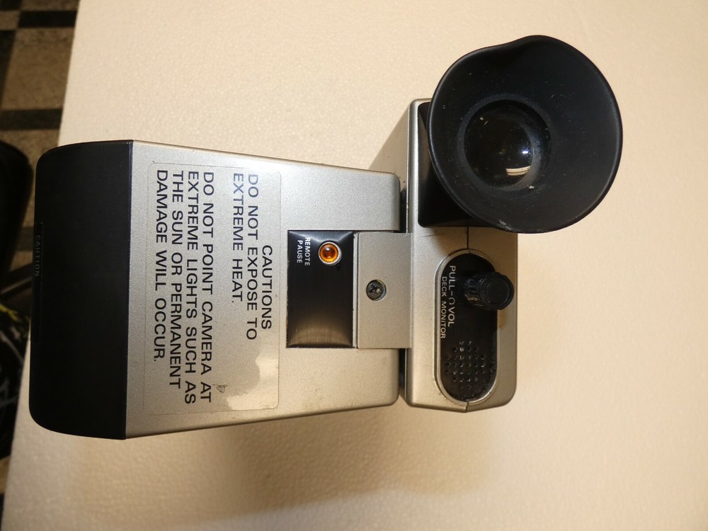 HITACHI GP-5U Tri-Electrode Single Tube Color Camera
