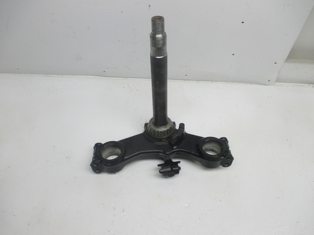 1978 SUZUKI GS1000 GS 1000 EC FRONT FORKS CLAMP LOWER TRIPLE TREE STEM