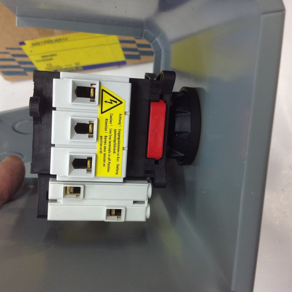 Square D 9421V2G30X11 Manual Control Station Station. MISSING HAND TURN SWITCH