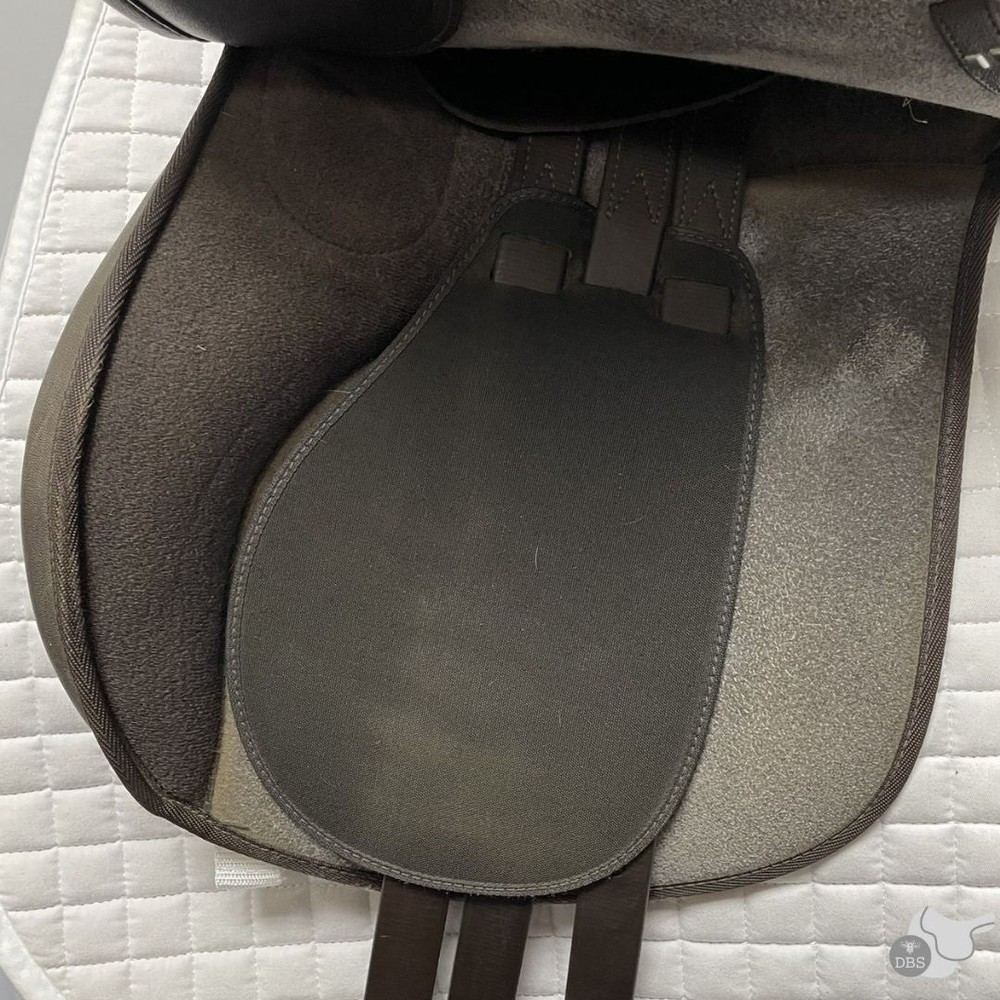 Wintec 17" Interchangeable 250 AP Saddle