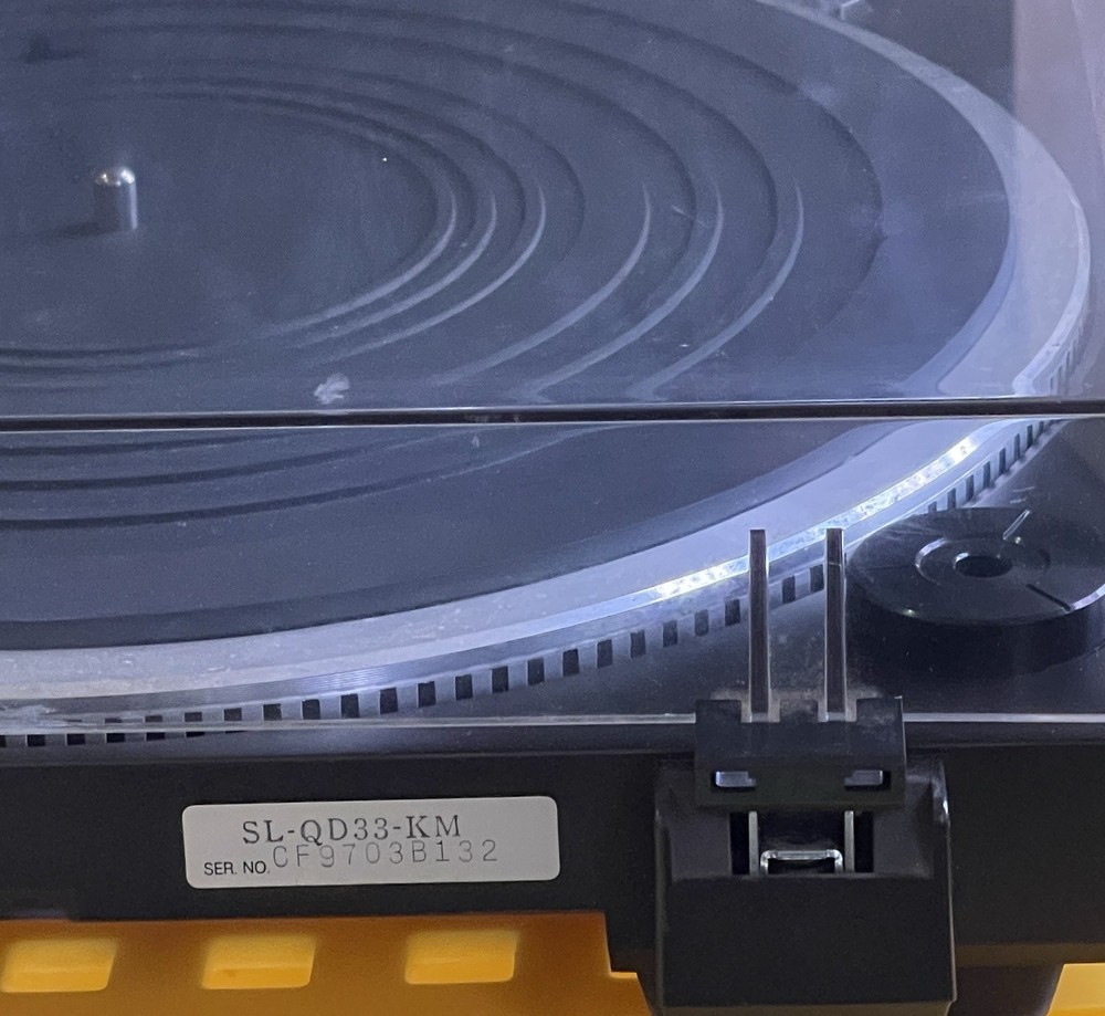 Technics SL-QD33 Quartz Direct Drive Automatic Turntable Works Great –New Stylus