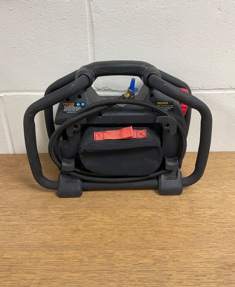 Snap-On Versavolt Model CTPS3918 Cordless Air Compressor & Case & Light