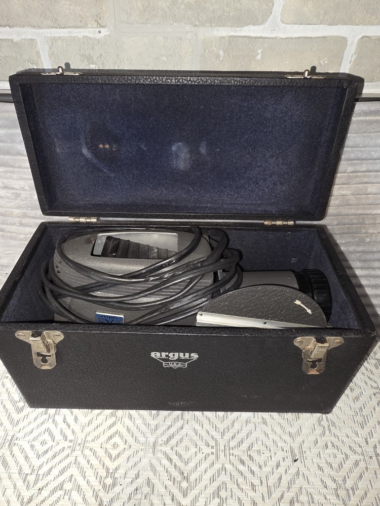 Vintage Argus Slide Projector. W/ case and manual. Untested