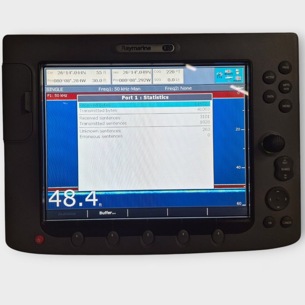 Raymarine E120 Classic Multifunction Display --E02013-- w/ Bezel and Sun Cover