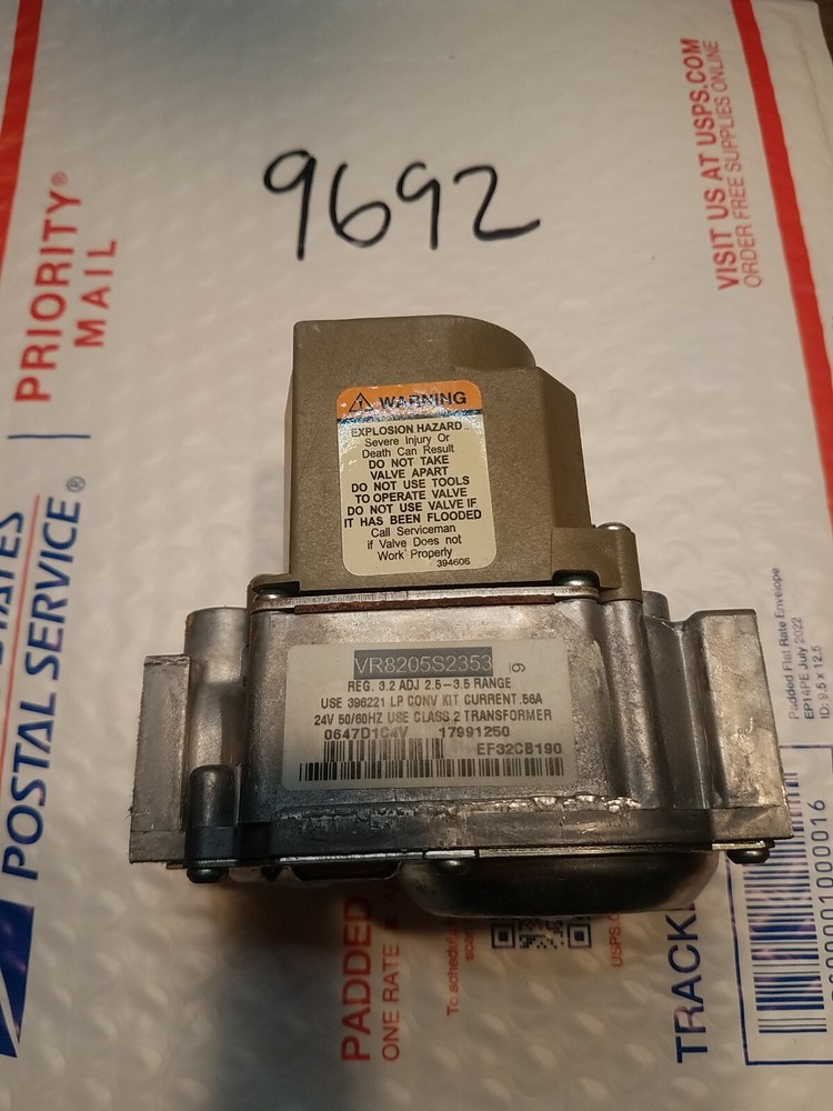 USED VR8205S2353 EF32CB190 Natural Has Furnace Valve