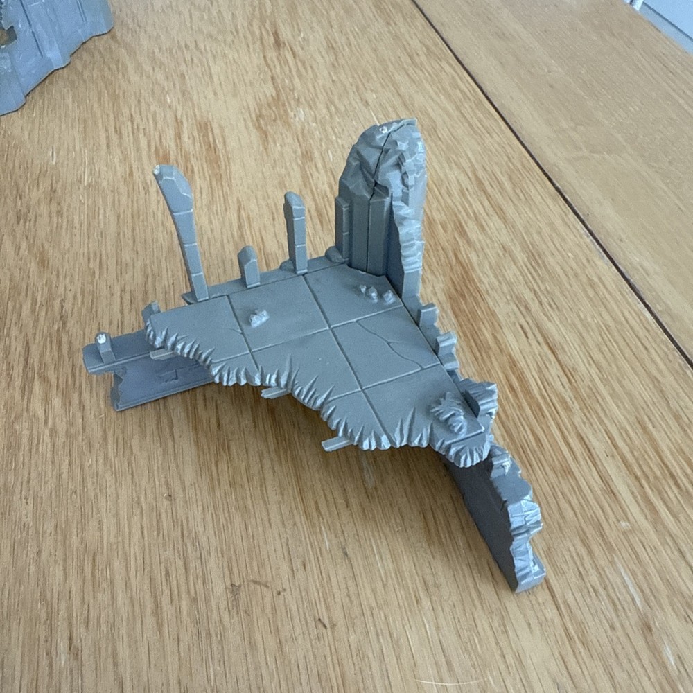 Warhammer 40k Ruins Terrain Scenery Corner Wall WH40K Games Workshop OOP
