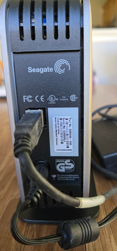 Seagate 9W6044-543 External Hard Drive Portable Computer Storage Tested 160GB