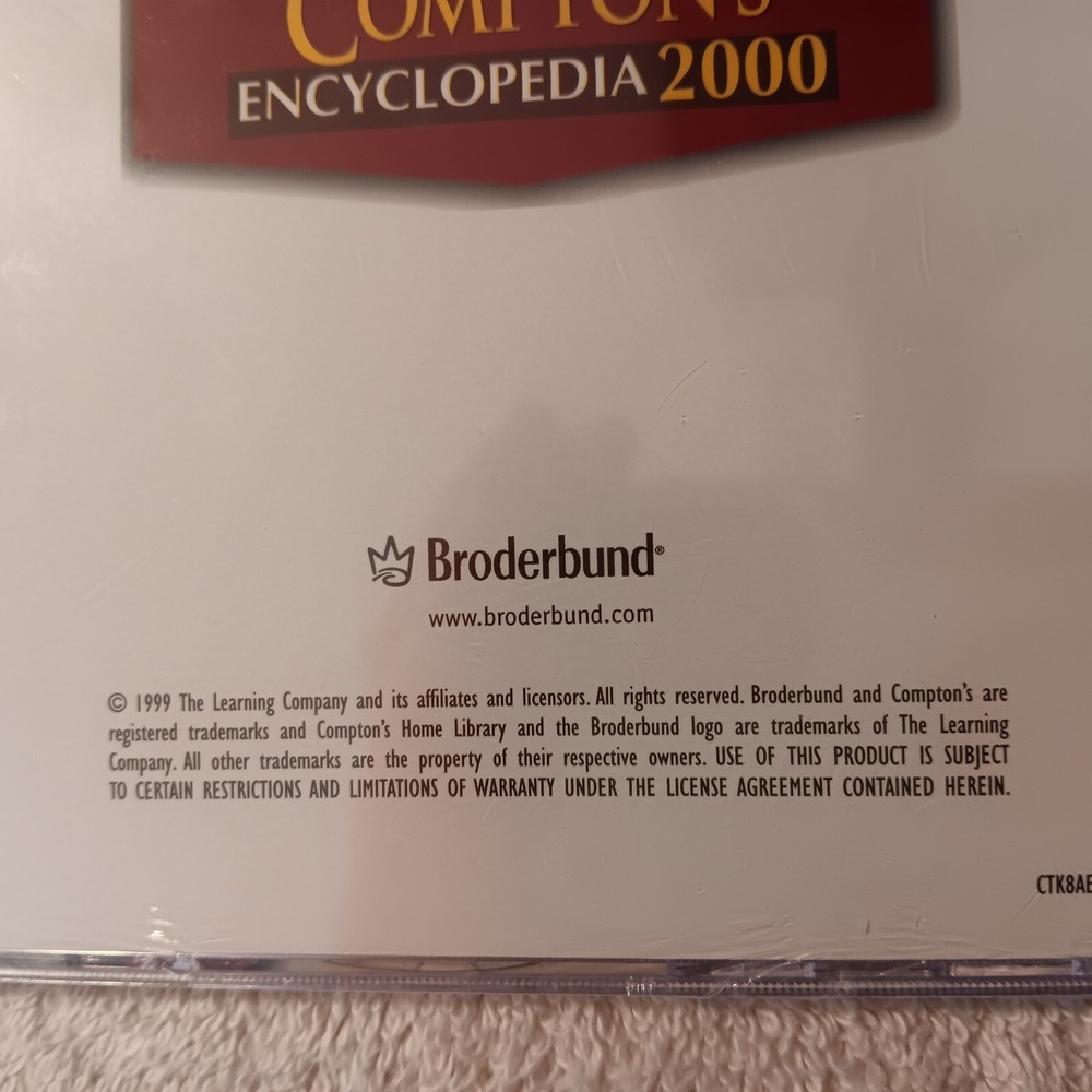 Compton'  Encyclopedia 2000 Program Disc by Broderbund CD for Windows 1999 New