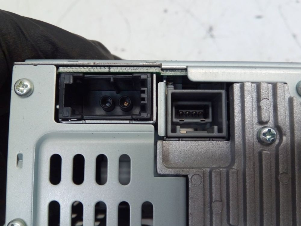 Radio/CD Changer Combo *CODE Not Available! Fits Volvo V50 (545)