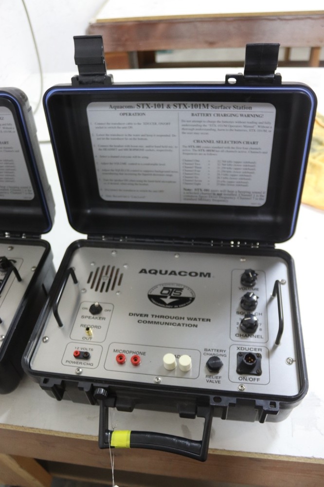 OCEAN TECHNOLOGIES AQUACOM DIVER THROUGH WATER COMMUNICATIONS STX-101