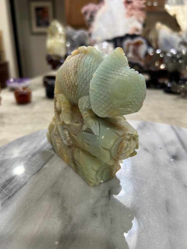Caribbean Calcite Lizard hand carved