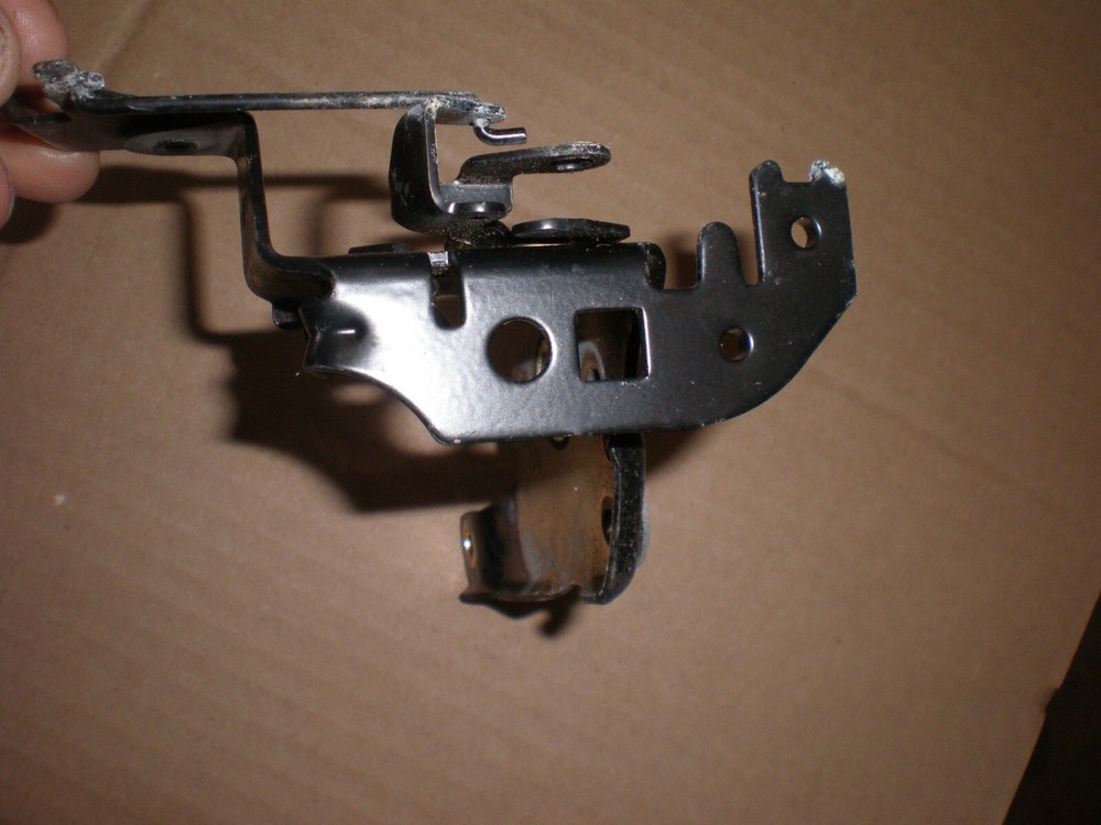 OEM BRIGGS & STRATTON QUANTUM CONTROL BRACKET 690839 power washers, chippers