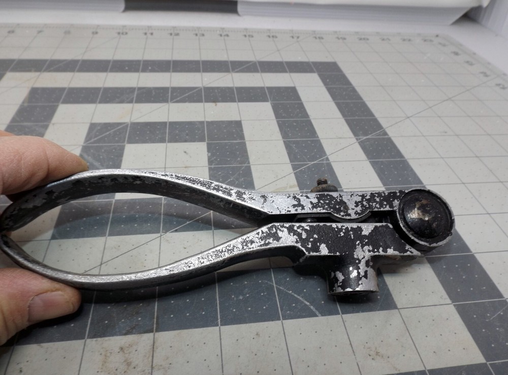 Vintage Ideal  Reloading Tool    hand reloading ( cal. not listed )