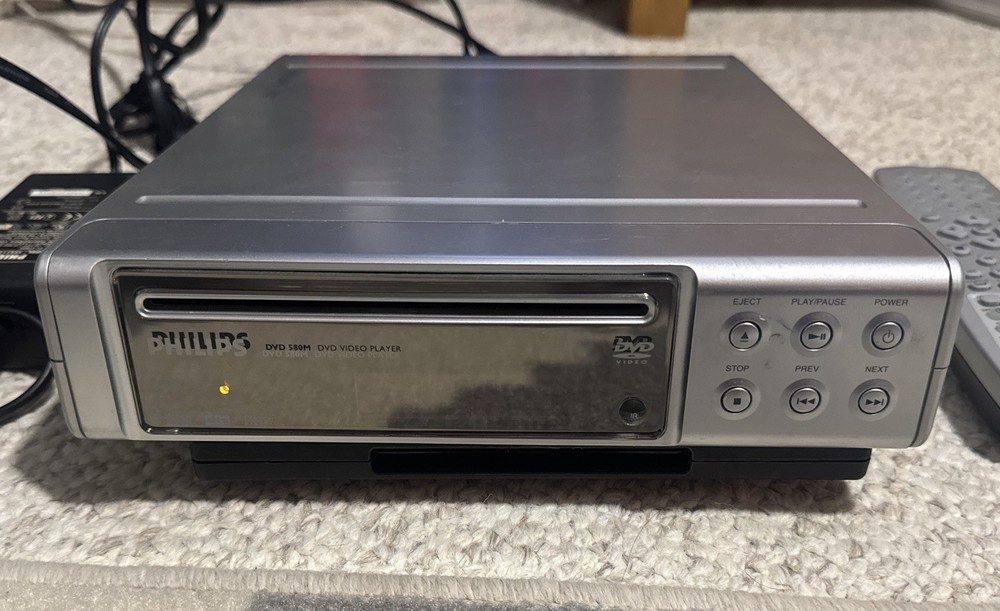 Philips DVD 580 M Player With Remote