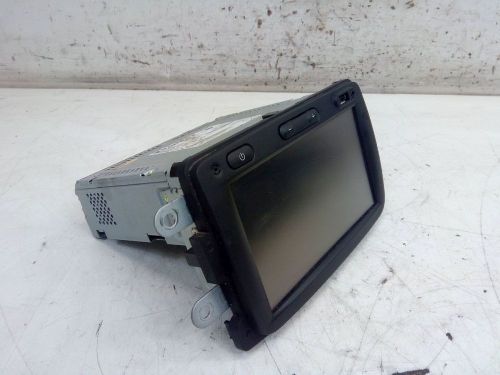Combined Radio/Navigation System Not Available Suitable For DACIA