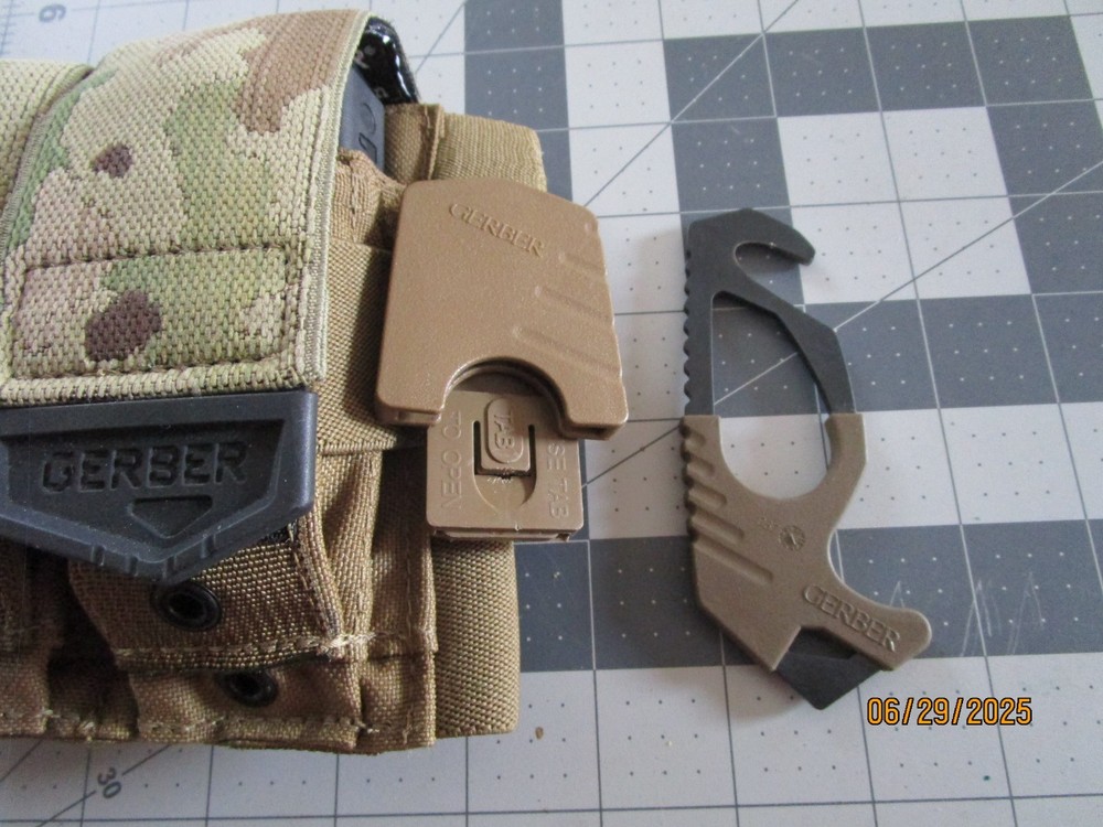 USGI Gerber Individual Deployment Kit Multi-Tools MP600 Effect Stream Light