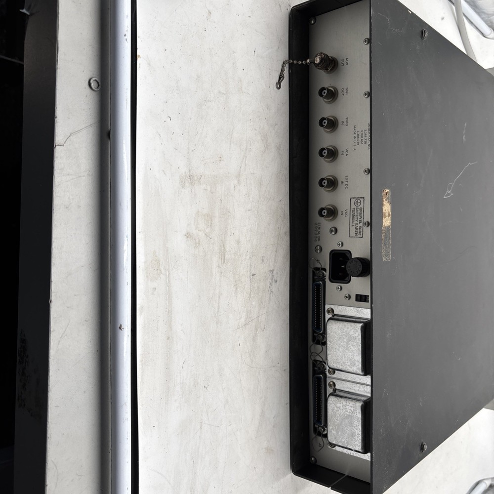 WAVETEK Programmable Waveform Generator Model 154 Powers On - UNTESTED