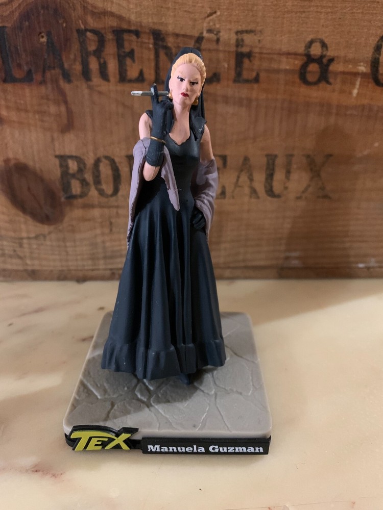 3d tex figurines MANUELA GUZMAN BONELLI CENTAURIA
