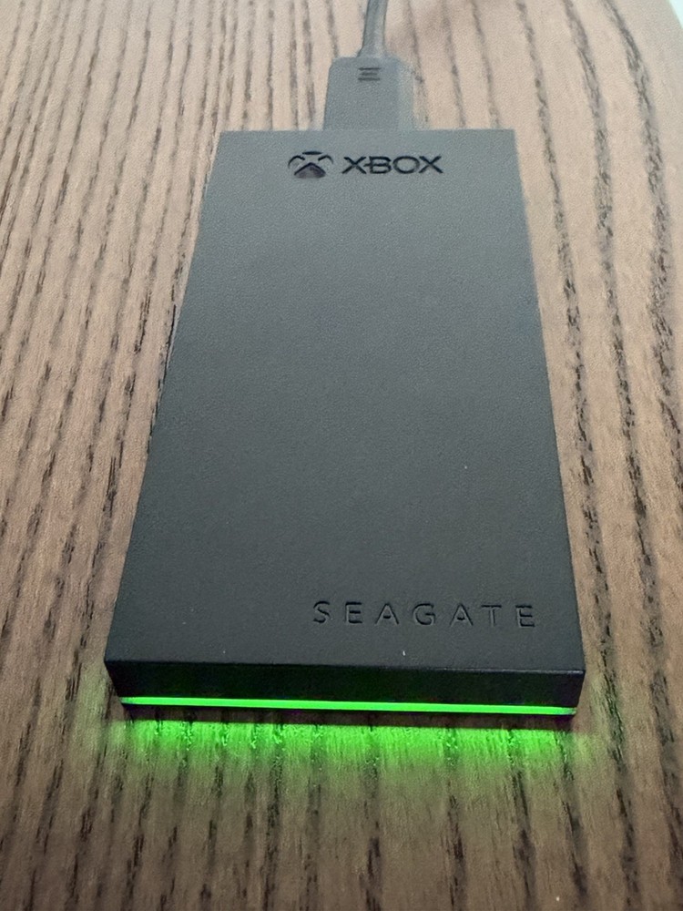 Seagate STLD1000400 1TB Game Drive for Xbox Solid State Drive SSD SRD0LF3 Tested