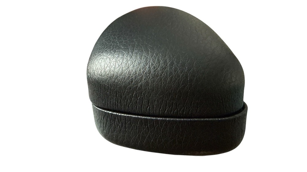 OAKLEY Sunglasses Pebbled Clamshell Case ~ Black ~ Pre-owned