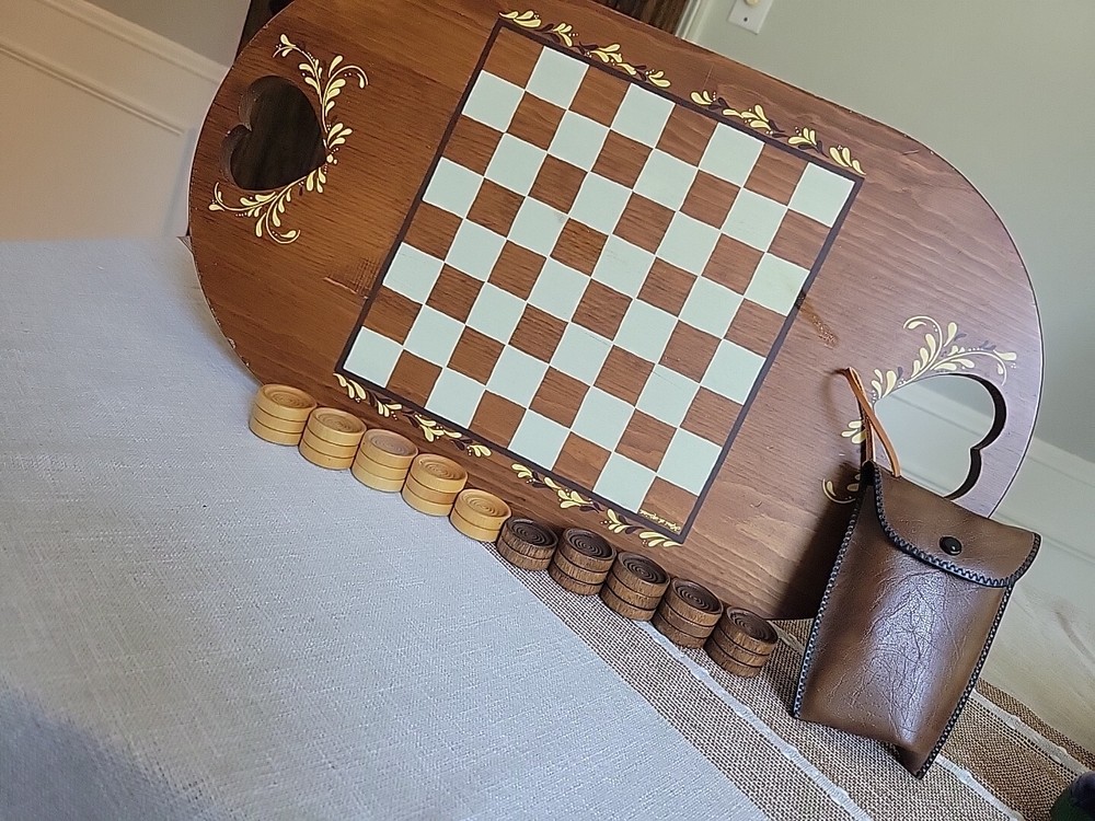 Vintage Oval Chess Board Country Themed