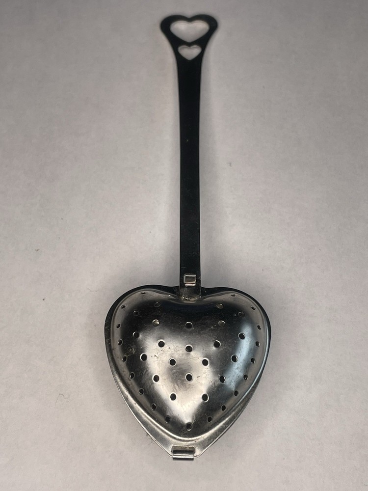 Tea Strainer Teaspoon Infuser - Stainless Steel Heart Shaped
