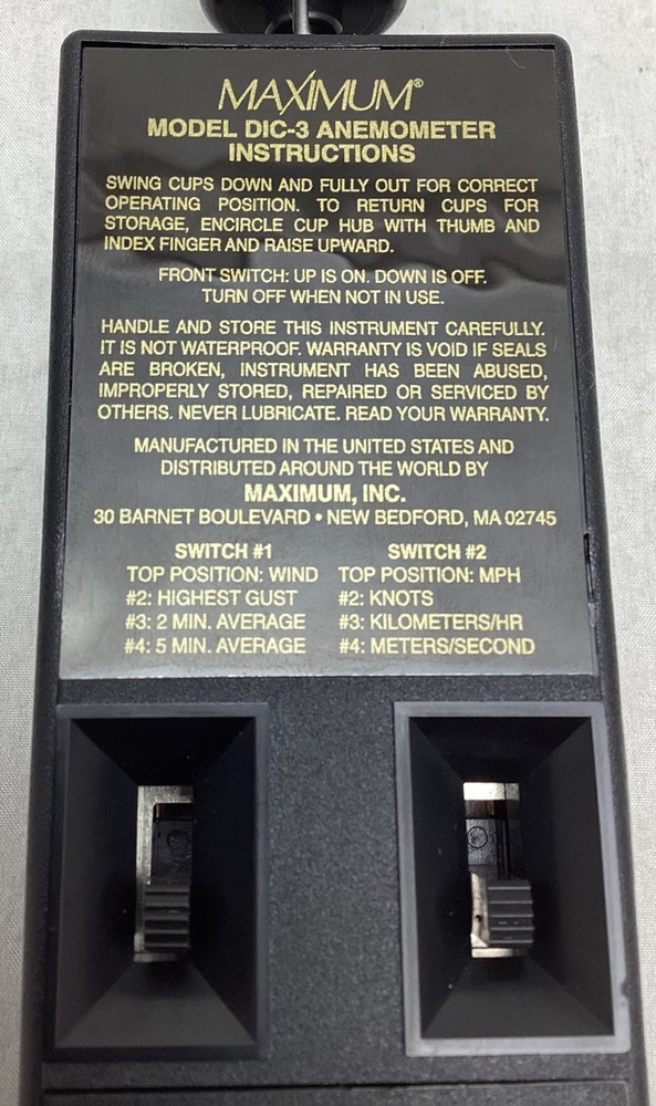 Maximum DIC3 Battery-Powered Digital Handheld Anemometer With Case