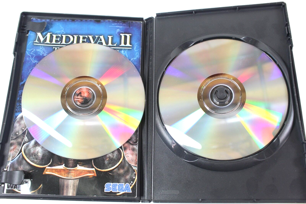 PC DVD-Rom Game Medieval II Total War Sega 2 Discs, Instructions, Case VG Cond.