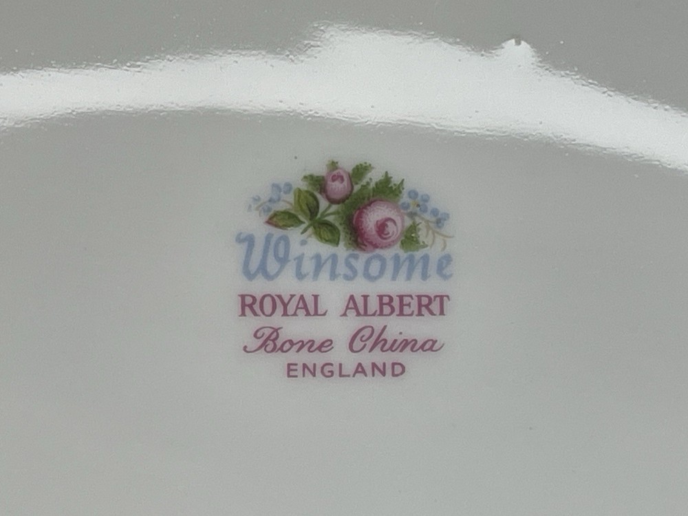 ROYAL ALBERT “Winsome” Bone China 13” Oval Serving Platter EUC