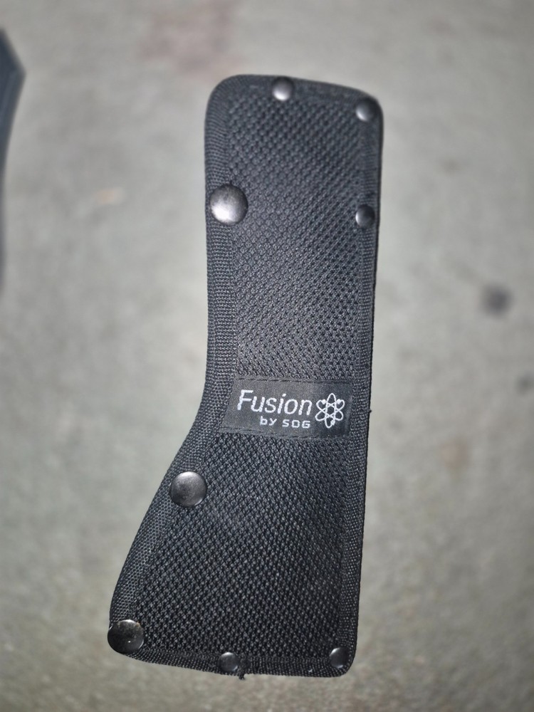 sog fusion tactical tomahawk