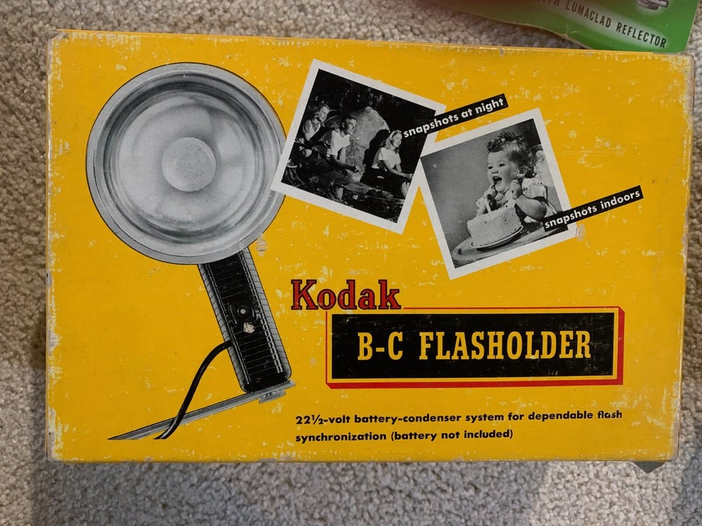 KODAK B-C FLASHOLDER WITH LUMACLAD REFLECTOR, BOX, BOOKLET, BRACKET