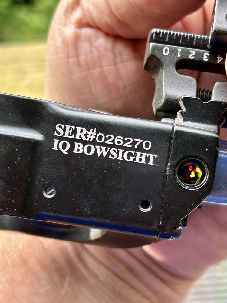 iq bow sight 4 pin right hand