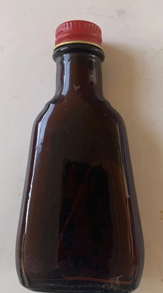 Vintage McCormick Imitation Strawberry Extract 1973 Full