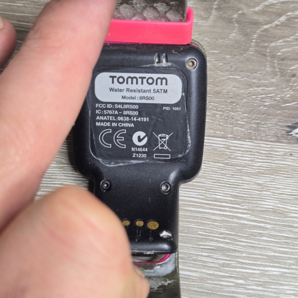 TomTom GPS SmartWatch TomTom Runner 8RS00 Multi-Function + Dock Tested Pink