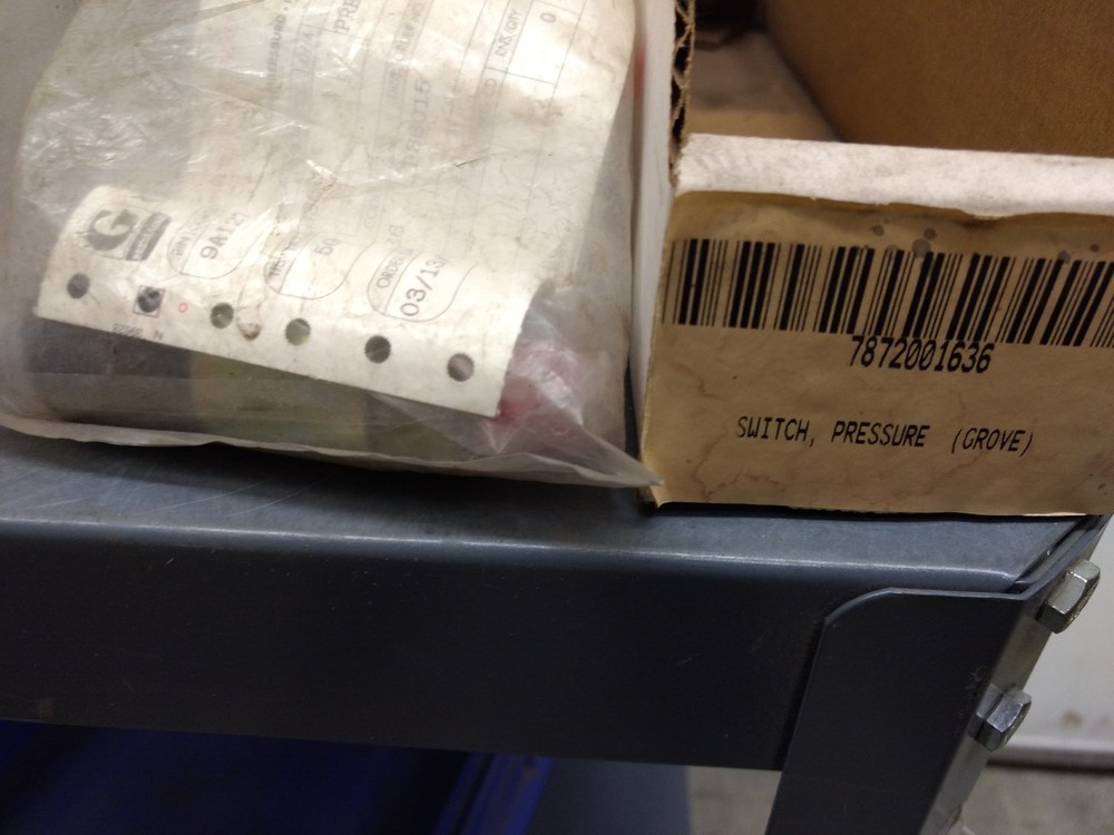 Grove 7872001636 Pressure Transmitter Switch