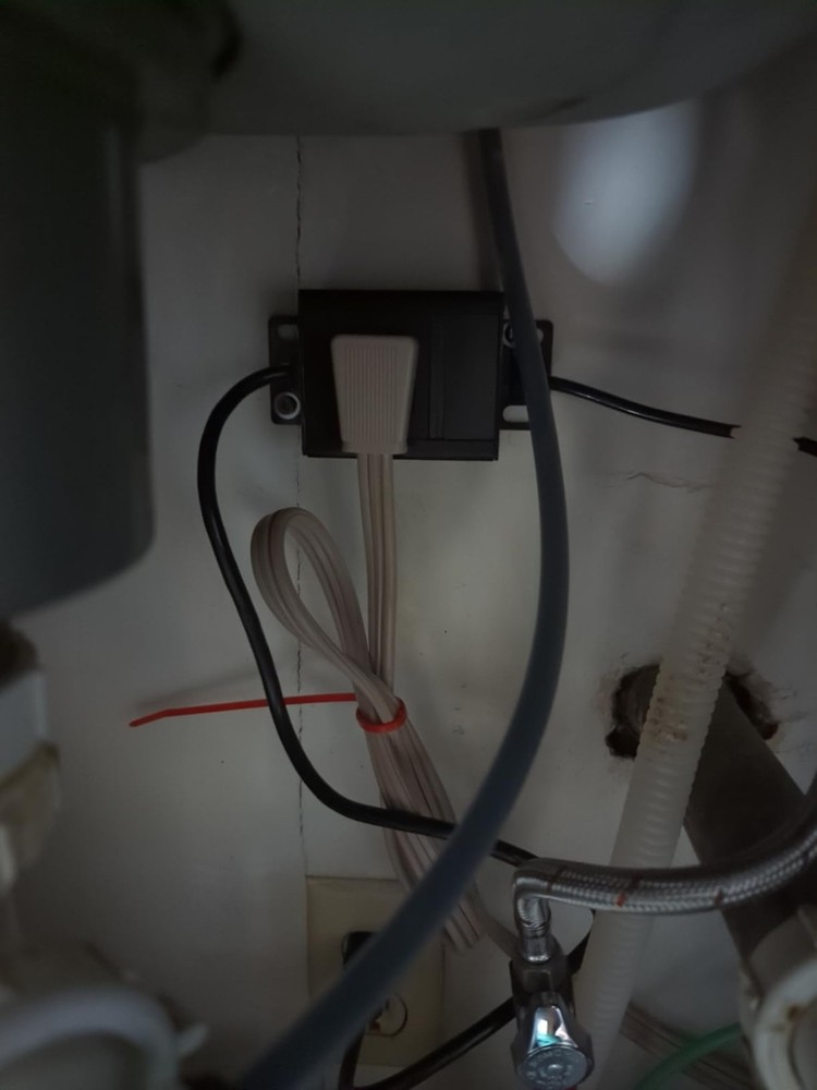 Push Button Air Switch for Garbage Disposal - Long/3.5"