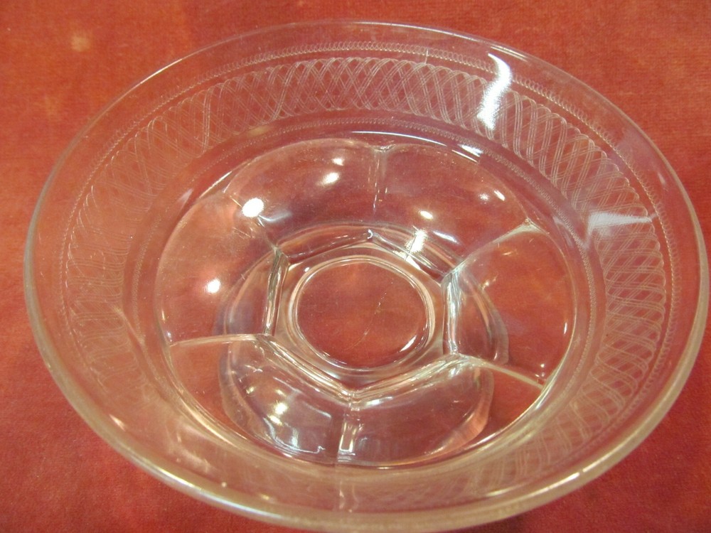 6" EAPG ETCHED BOWL WITH SINE WAVE PATTERNS
