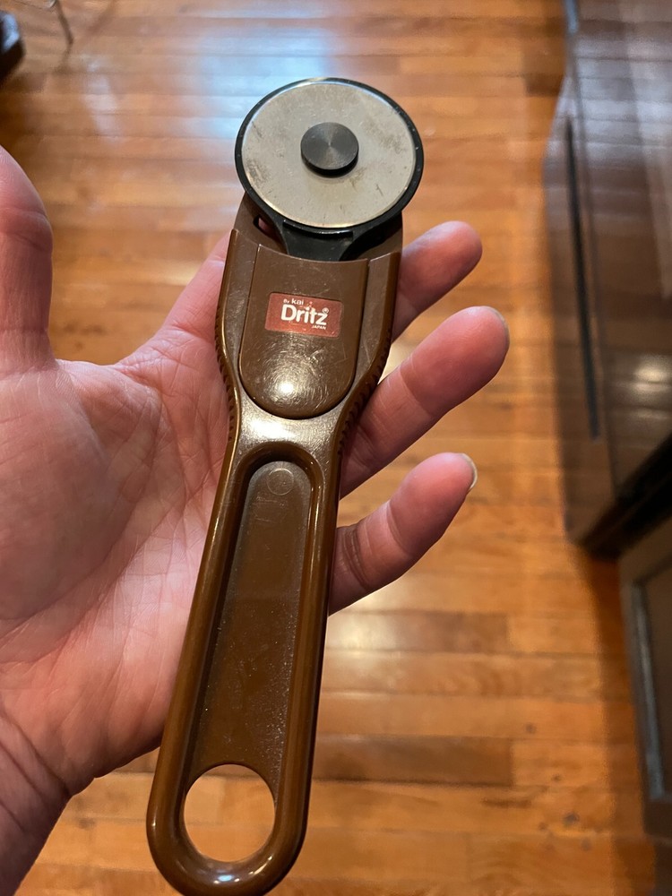 Vintage 1985 Dritz Wheel Cutter Leather, Crafts