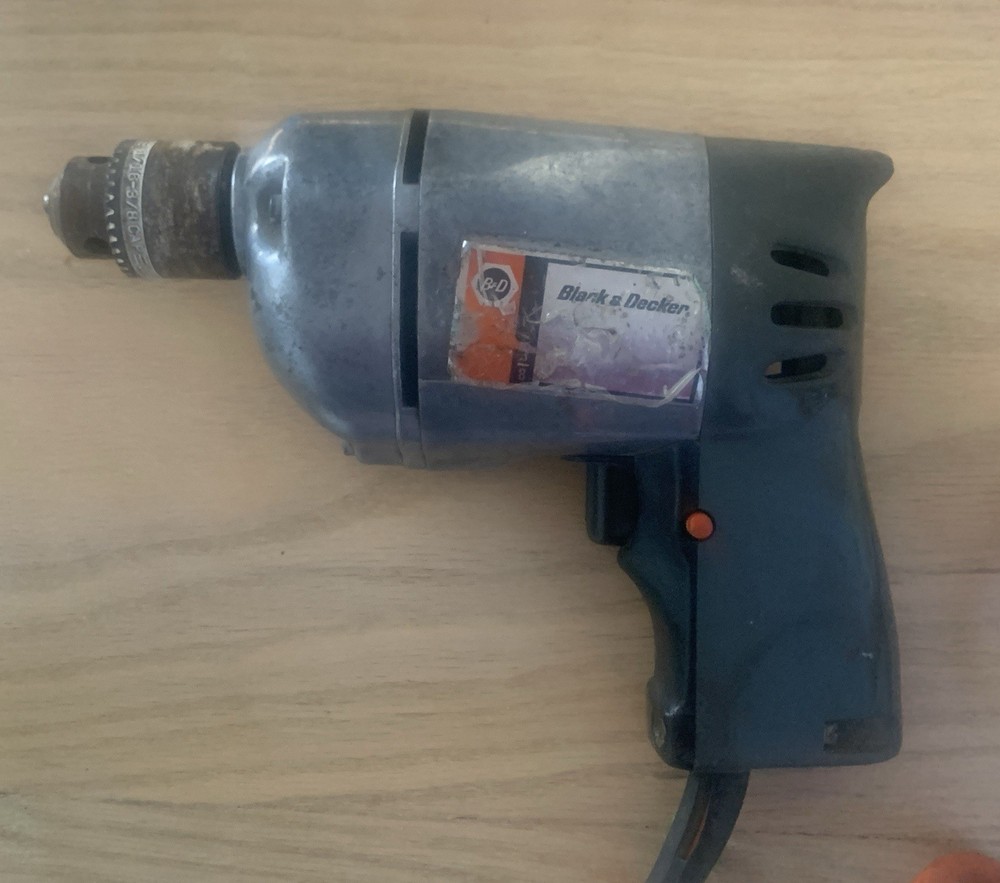 Vintage Black & Decker 3/8" Drill. Tested