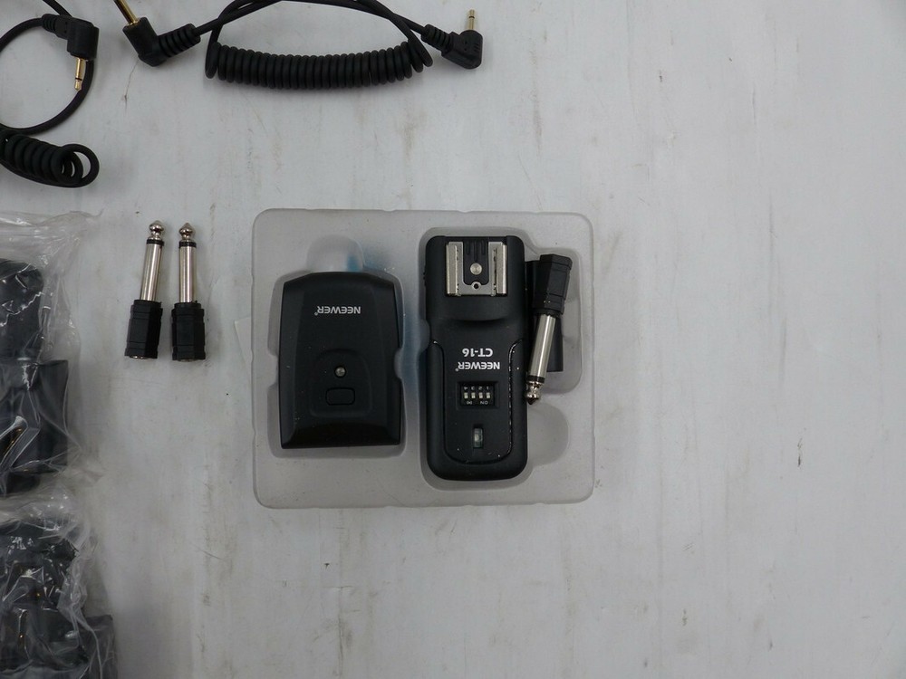 NEEWER CT-16 CAMERA FLASH TRIGGER KIT CT-16 WITH WIRELESS RECEIVERS